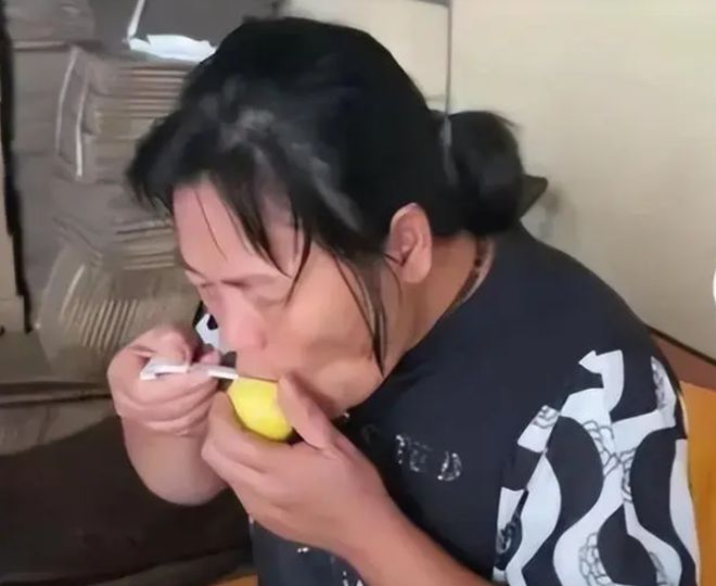 喜訊全紅嬋富起來了！媽媽帶貨2天收入8萬全村人都開心了(圖3)